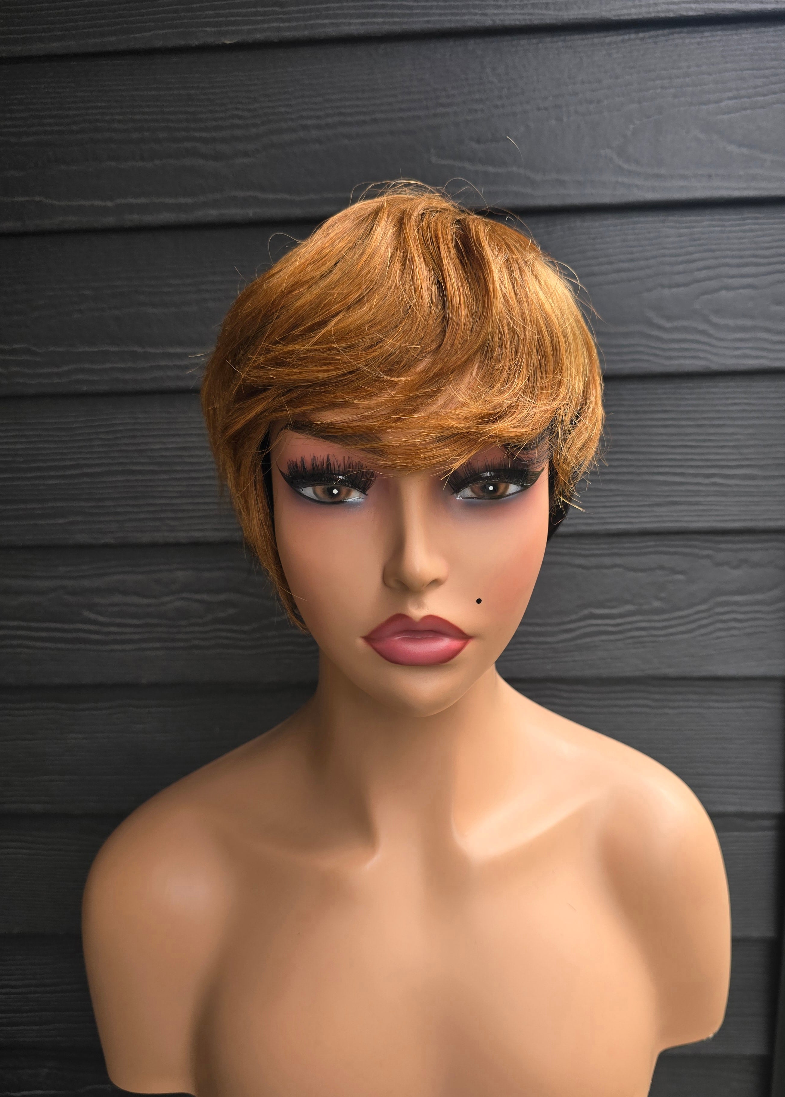 Perruque courte cheveux naturels coupe pixie