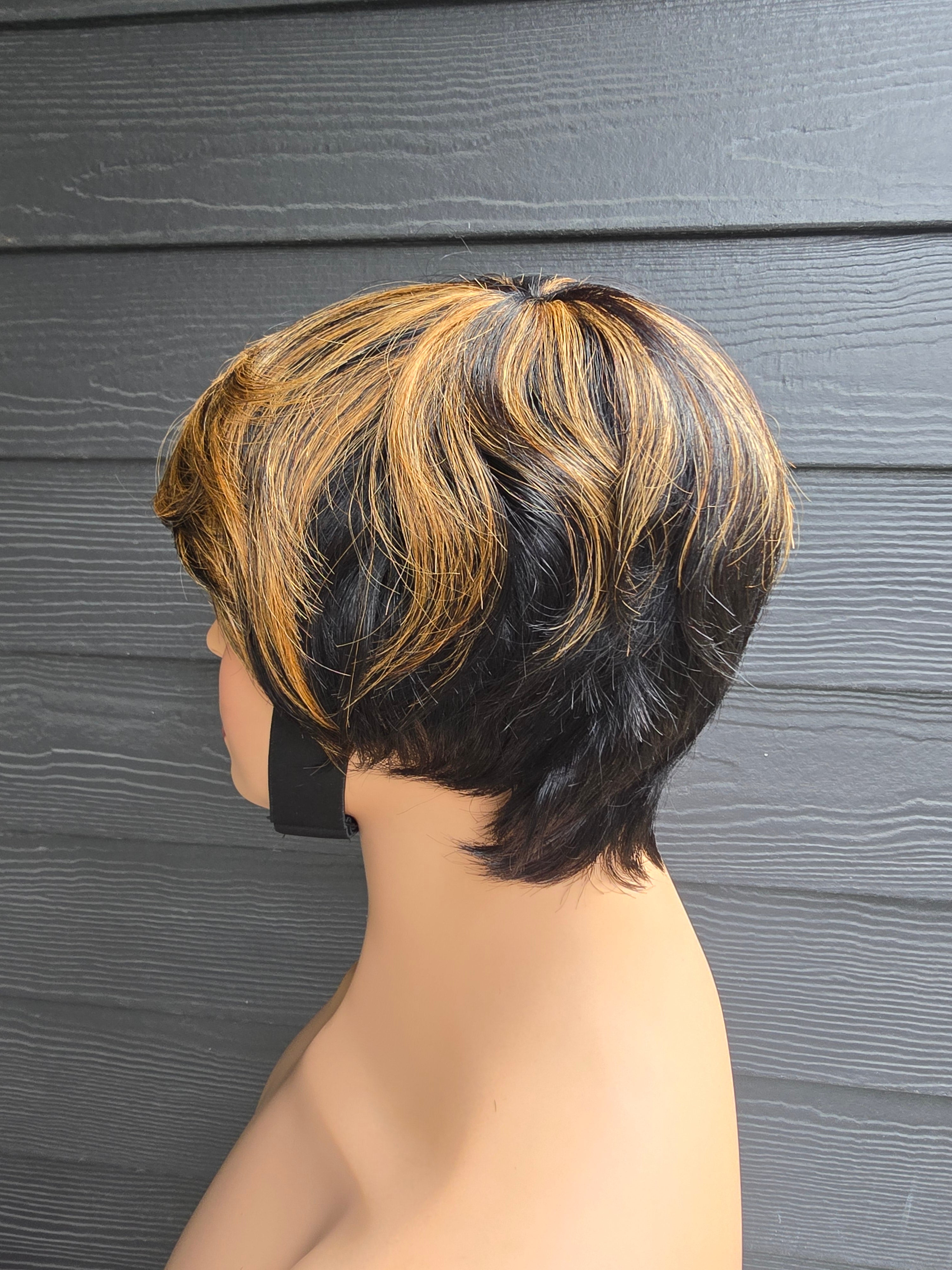 Perruque courte cheveux naturels coupe pixie