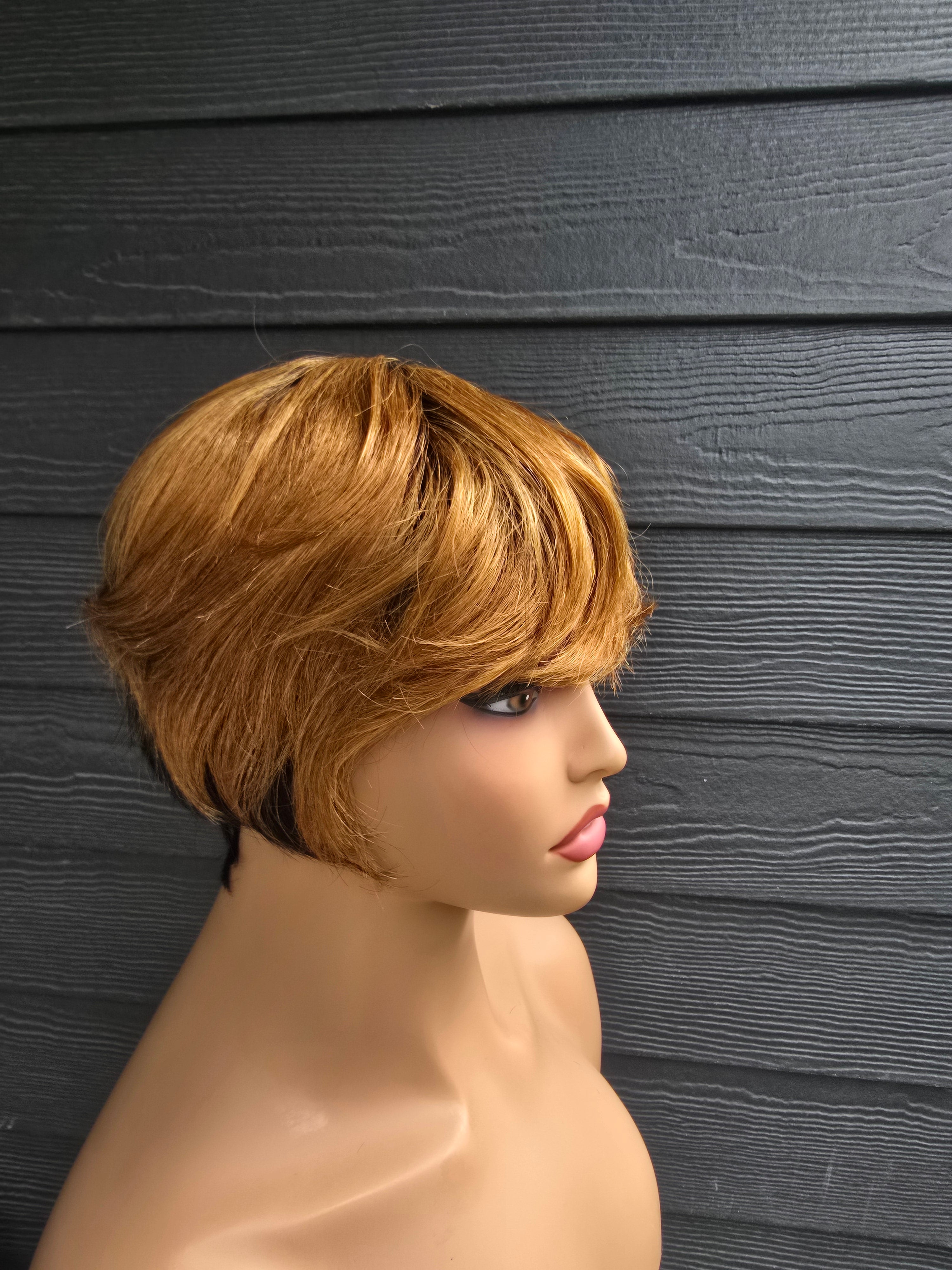 Perruque courte cheveux naturels coupe pixie